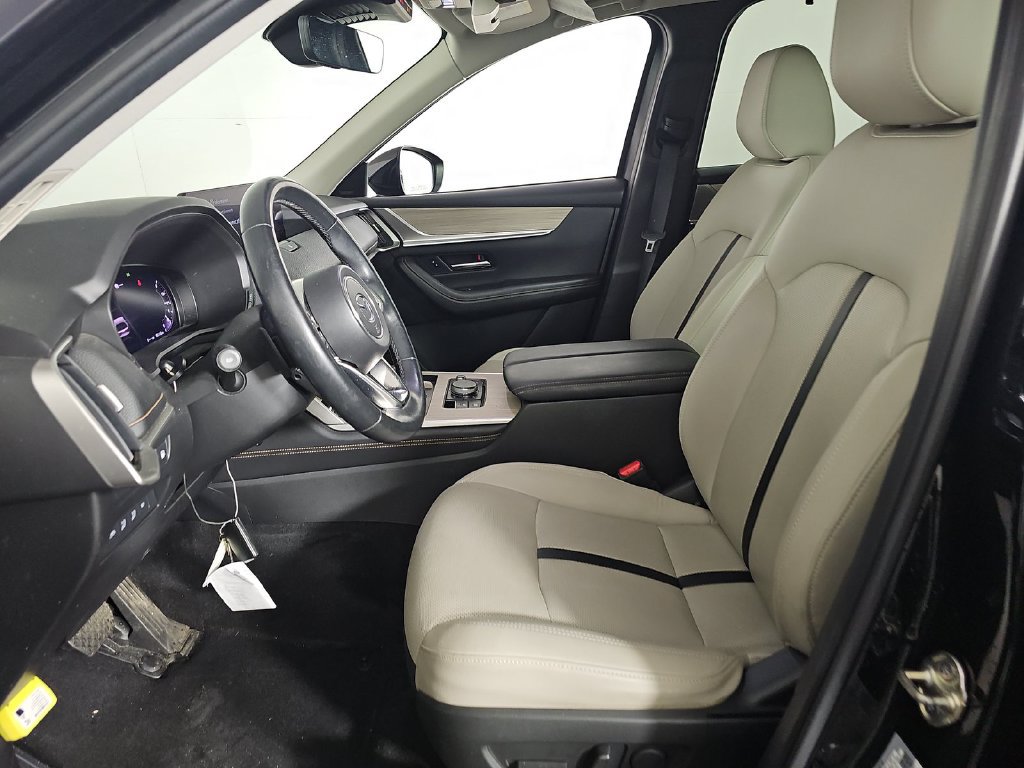 Used 2025 MAZDA CX-70 Plug-In Hybrid w/ Premium Pkg AWD/4WD image 4