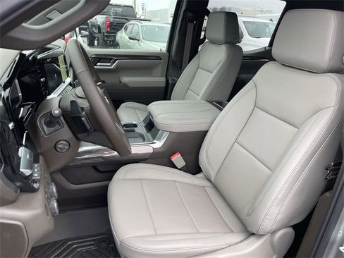 New 2026 Chevrolet Silverado 1500 LTZ w/ LTZ Premium Package image 11