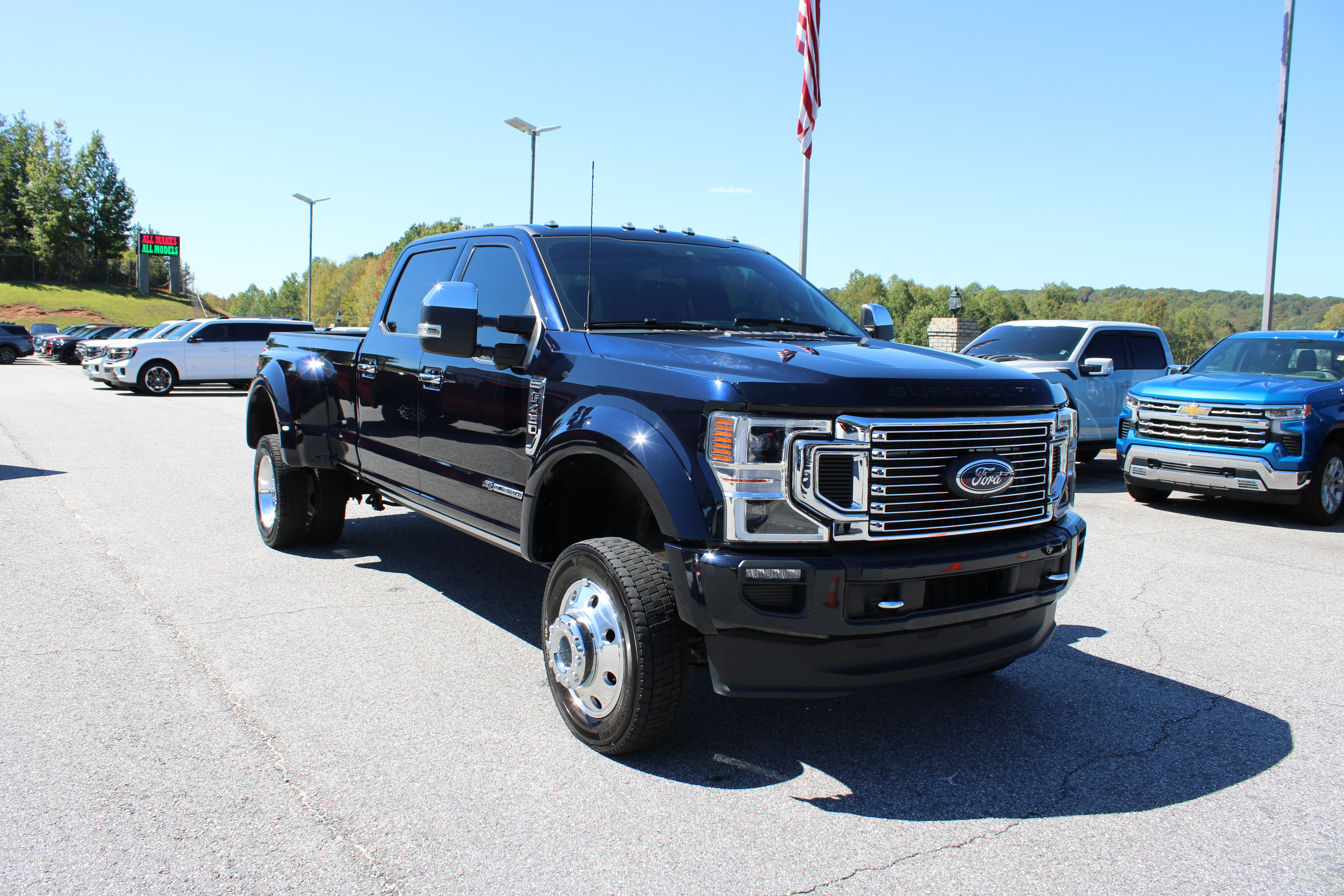 Used 2022 Ford F450 Platinum w/ FX4 Off-Road Package AWD/4WD image 4