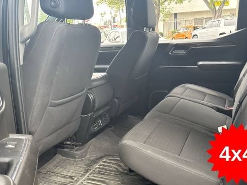 Used 2022 GMC Sierra 1500 SLE w/ LPO, GMC Protection Package AWD/4WD image 18