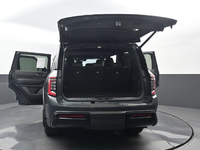 Used 2025 Nissan Armada PRO-4X w/ Pro-4X Premium Package AWD/4WD image 37