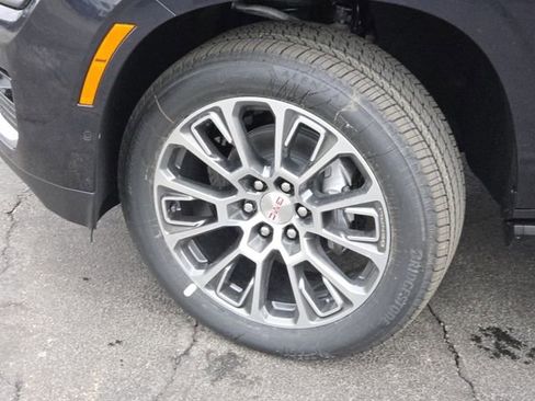 New 2026 GMC Yukon XL Denali w/ Sun & Power Step Package image 30