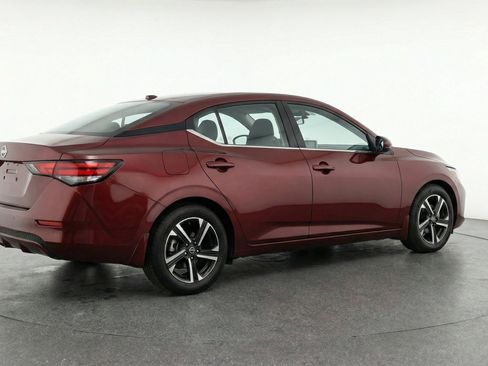 Used 2025 Nissan Sentra SV FWD image 9