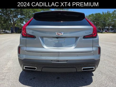 Used 2024 Cadillac XT4 Premium Luxury w/ Technology Package FWD image 4