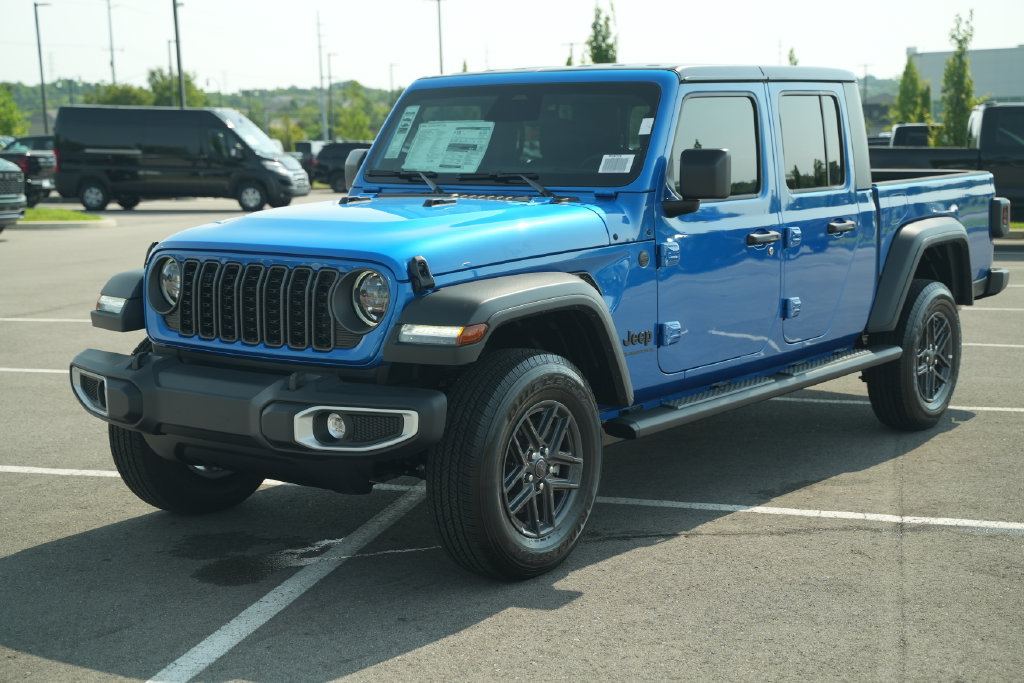 New 2026 Jeep Gladiator Sport AWD/4WD image 3