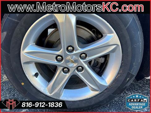 Used 2021 Chevrolet Malibu LS FWD image 13