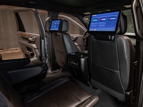 Used 2024 Chevrolet Tahoe High Country w/ Advanced Technology Package AWD/4WD image 26