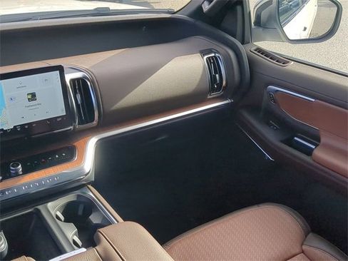 New 2025 Ford Expedition King Ranch image 18