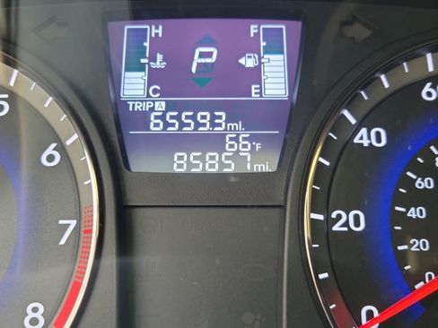 Used 2017 Hyundai Accent SE image 16