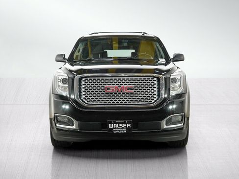 Used 2017 GMC Yukon XL Denali w/ Open Road Package AWD/4WD image 8
