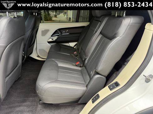 Used 2022 Land Rover Range Rover Long Wheelbase SE AWD/4WD image 17