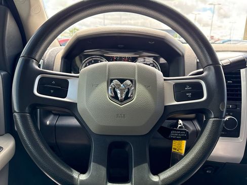Used 2011 RAM 1500 Classic SLT AWD/4WD image 17