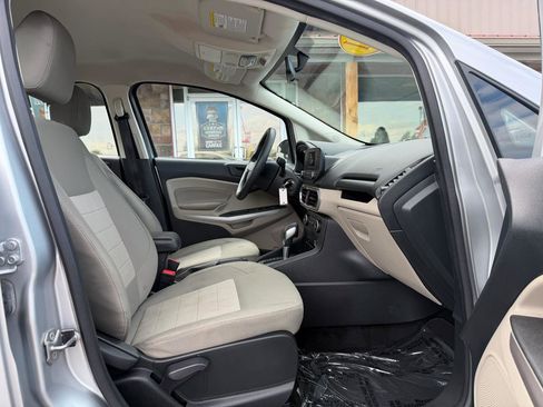 Used 2021 Ford EcoSport S image 22