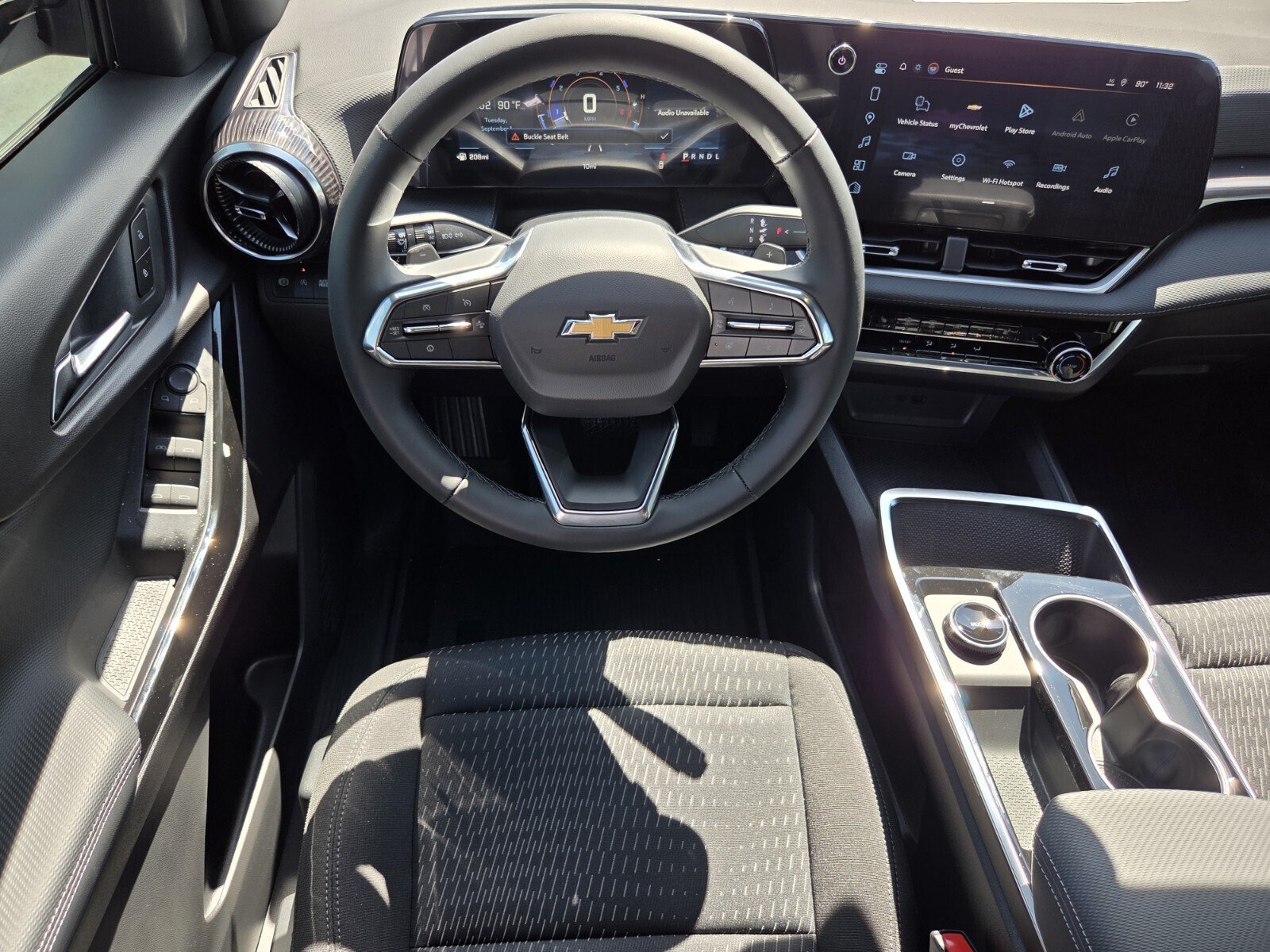 New 2027 Chevrolet Equinox LT w/ Safety and Technology Package FWD image 10