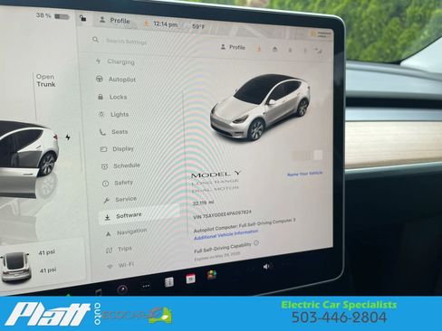 Used 2023 Tesla Model Y Long Range AWD/4WD image 30