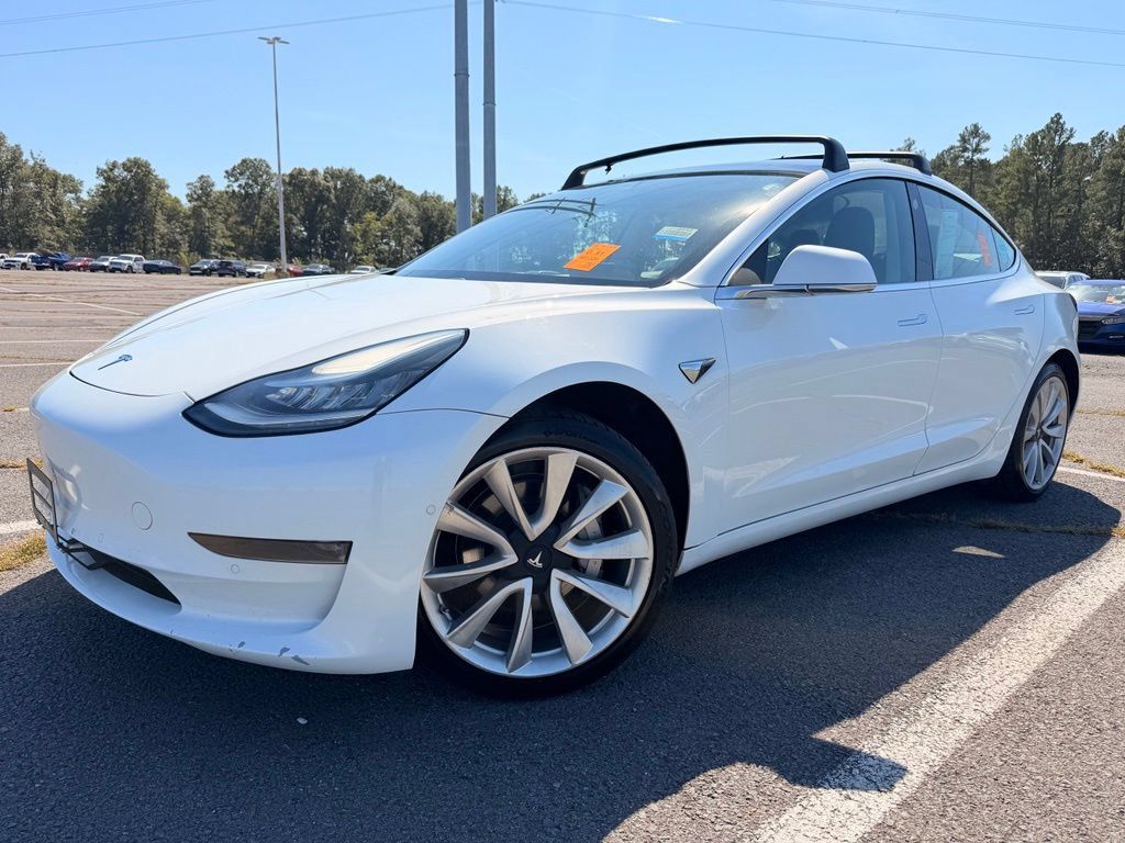 Used 2019 Tesla Model 3 Standard Range RWD image 2