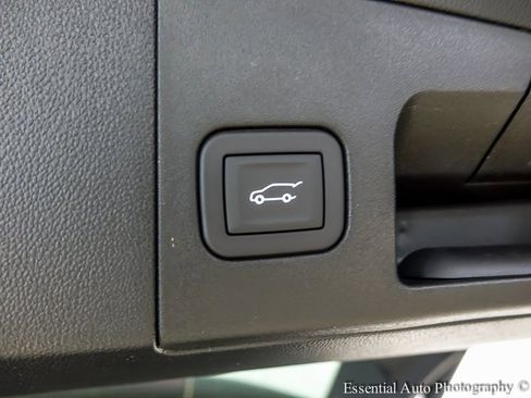 New 2025 Cadillac XT5 Premium Luxury w/ LPO, Floor Liner Package image 19