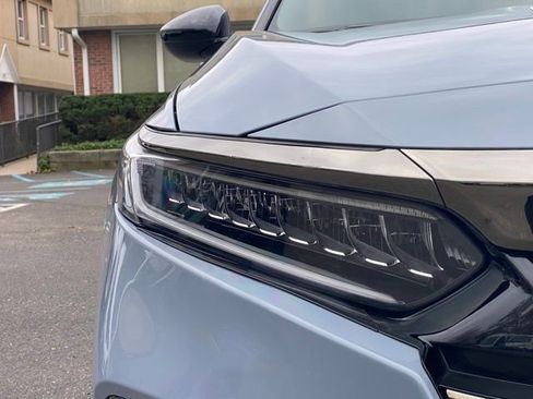 Used 2021 Honda Accord Sport image 12