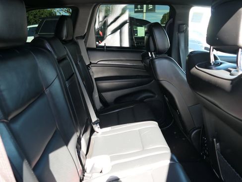 Used 2019 Jeep Grand Cherokee High Altitude image 24