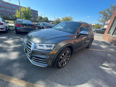 Used 2018 Audi SQ5 Premium Plus w/ S Sport Package image 8
