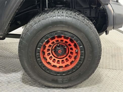 Used 2018 Jeep Wrangler Sport S image 8