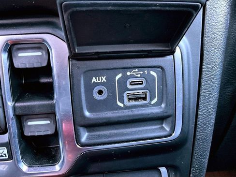 Certified 2021 Jeep Wrangler Unlimited Rubicon w/ LED Lighting Group image 17