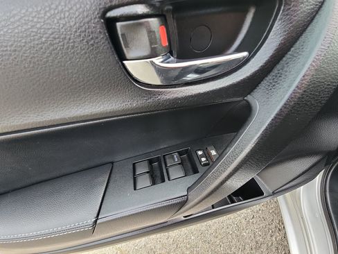 Used 2016 Toyota Corolla S image 15