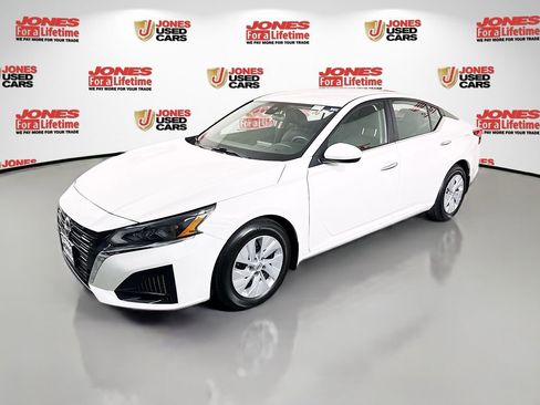 Certified 2023 Nissan Altima 2.5 S FWD image 12