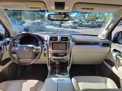 Used 2014 Lexus GX 460 w/ Premium Package AWD/4WD image 18