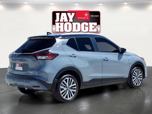 Used 2024 Nissan Kicks SV FWD image 6