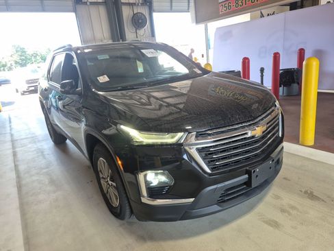 Used 2022 Chevrolet Traverse LT AWD/4WD image 2