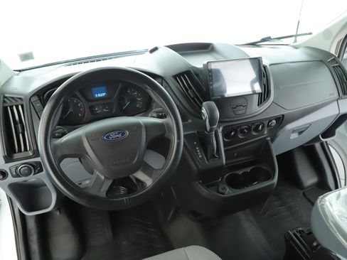 Used 2017 Ford Transit 350 XL image 2