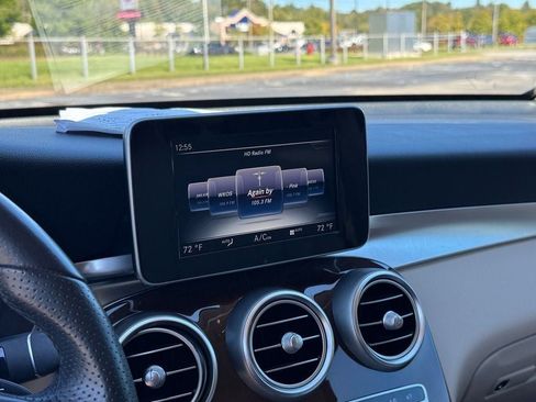 Used 2017 Mercedes-Benz GLC 300 image 23