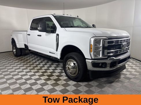 Used 2024 Ford F350 XLT image 6