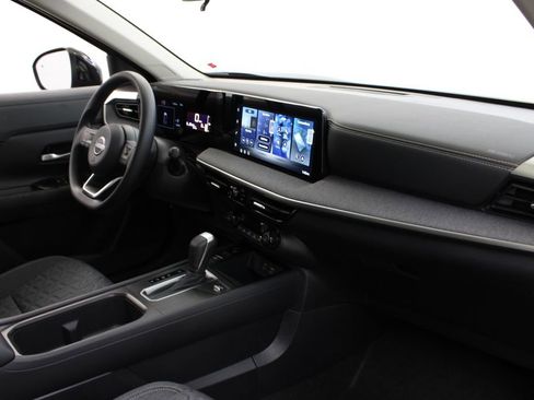 New 2026 Nissan Kicks SV w/ SV Premium Package image 22