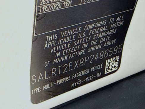 Certified 2023 Land Rover Discovery S R-Dynamic AWD/4WD image 34