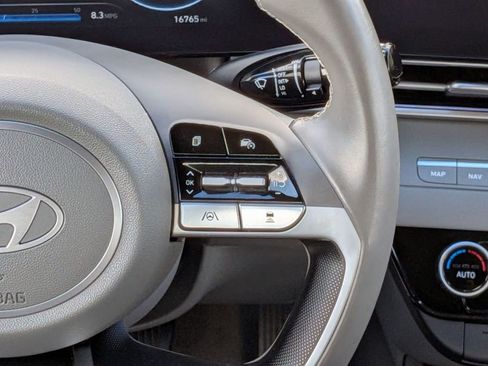 Certified 2024 Hyundai Elantra SEL w/ Convenience Package image 21