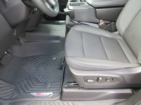 Certified 2024 Chevrolet Silverado 1500 Custom Trail Boss w/ LPO, Dark Essentials Package AWD/4WD image 21