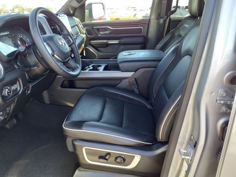 Used 2023 RAM 1500 Laramie AWD/4WD image 33