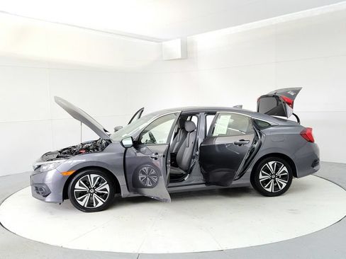 Used 2018 Honda Civic EX-T image 10