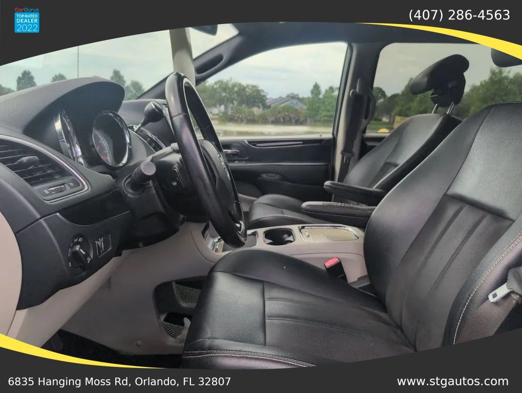 Used 2020 Dodge Grand Caravan SXT FWD image 12