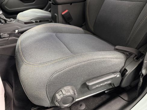 Used 2024 Jeep Wrangler Sport S image 22