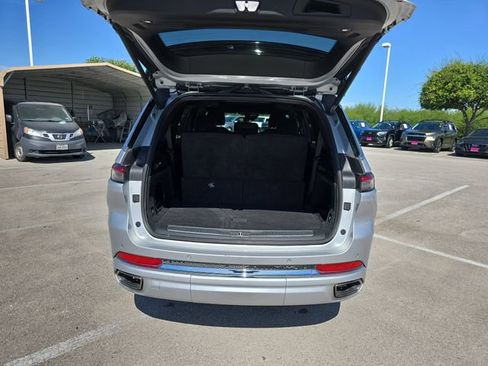 Used 2021 Jeep Grand Cherokee L Overland AWD/4WD image 14
