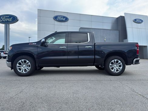 Used 2024 Chevrolet Silverado 1500 LTZ w/ LTZ Premium Package AWD/4WD image 2