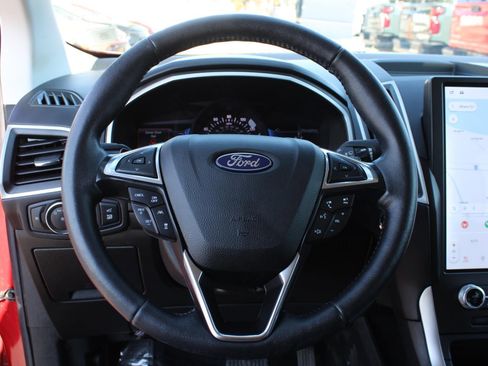 Used 2021 Ford Edge SEL w/ Convenience Package image 10