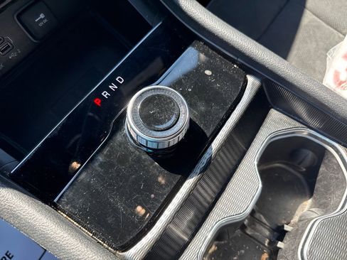 Used 2024 Jeep Grand Cherokee L Laredo image 30