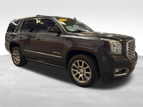 Used 2018 GMC Yukon Denali AWD/4WD image 7