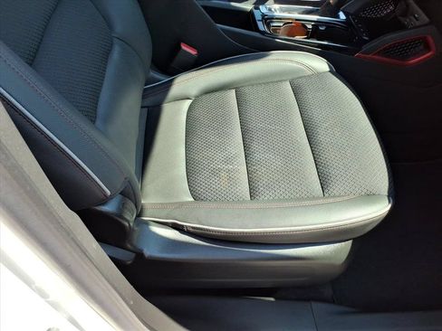 Used 2023 Chevrolet TrailBlazer RS w/ Sun and Liftgate Package AWD/4WD image 14