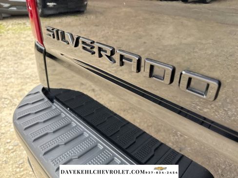 Used 2024 Chevrolet Silverado 1500 Custom Trail Boss w/ LPO, Dark Essentials Package image 35