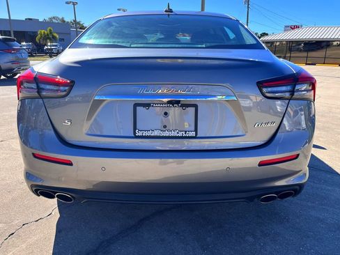 Used 2021 Maserati Ghibli S image 5